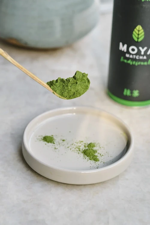 moya-matcha-tradycyjna-przyblizenie-na-proszek.webp